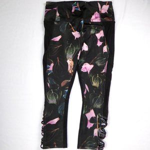 RBX ACTIVE CAPRI CROP LEGGINGS FLORAL BLACK COLORBLOCK BACK PINK LADDER DETAIL M